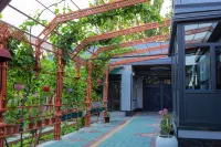 Yining · Jianpoju | Mellow · Vale · Garden Courtyard Homestay (Bayandai Town) - Pet friendly