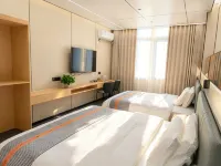 Yizhang Yunshuiyao Hot Spring Homestay - Parking