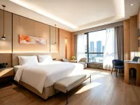Days Select Wyndham Chaozhou Ancient‑City - 주차장