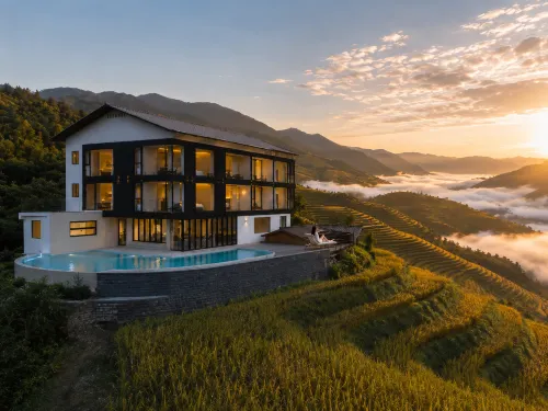 Yizhai (Longji Terraces View Inn) - balcony