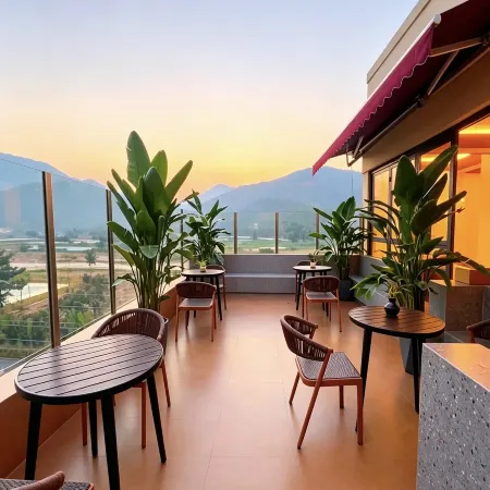 Yunman Hotel