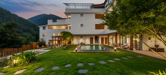 Four Seasons Hot Spring Private Soup Resort Hotel Hôtels à&nbsp;: Luding
