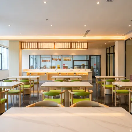 Acorn Forest | Luxury Select Hotel (Hailing Island Dajiao Bay Scenic Area)
