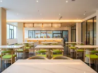 Acorn Forest | Luxury Select Hotel (Hailing Island Dajiao Bay Scenic Area) - พร้อมอาหารเช้า