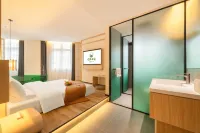 Cat's Faraway Hotel (Guilin Yangshuo West Street Ten-Mile Gallery) - โรงแรมราคาถูก