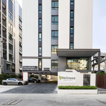 Wellness Stay & Hotel Sukhumvit 107 Hotels near Bearing BTS Station