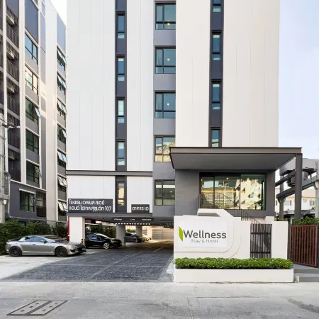 Wellness Stay & Hotel Sukhumvit 107 Отели рядом с достопримечательностью «Крокодиловая ферма Самутпракан»