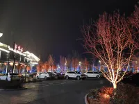 Atour Hotel Jincheng Gaoping East High-speed Railway Station - parking