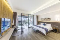 Zhenyuan Bamboo Inn