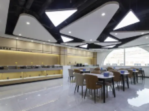 Huaji Wenyue Hotel (Weifang Minzhu Street North High-speed Railway Station) Hoteles en Weifang