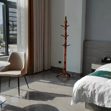 Lu Liangzhu Hotel