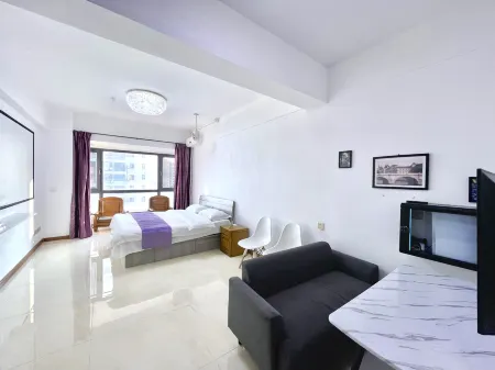 Gunaips5 Intelligent Audio and Video Apartment (Convention and Exhibition Center) Отели рядом со станцией Sujiatun Railway Station