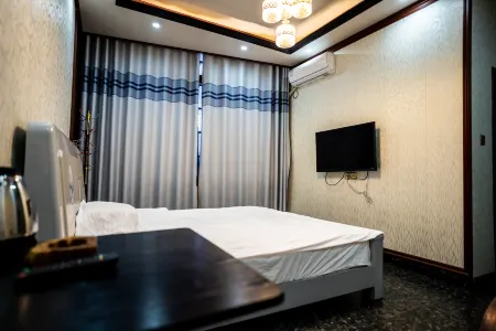 Qian Shunlai Hotel Отели в г. Ляньчен