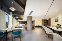 โรงแรมเอทัวร์ เอ็กซ์ สวนยี่ไห่ ฉู่สง - พร้อมอาหารเช้า