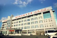 天賦雲棲龍嘉國際機場賓館 東湖名郡客運站附近的飯店