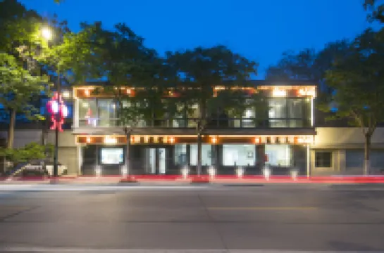 Liuqing Guest House Hotel (Kaifeng Qingming Shangheyuan Store)