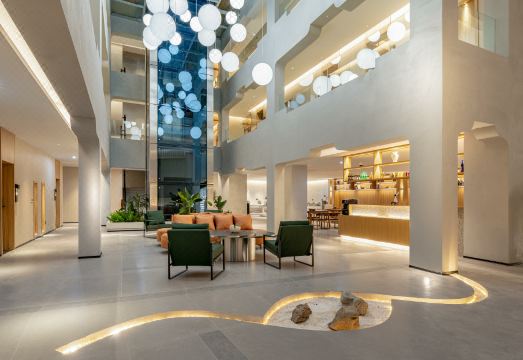 위서 윤산 디자이너 온천 호텔의 외관