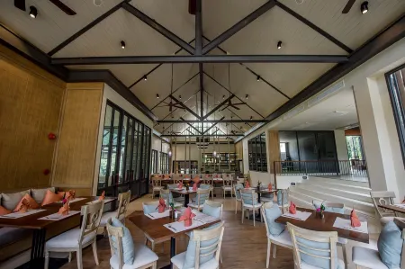 Flora Creek Chiang Mai Отели в г. Ханг Донг