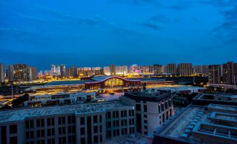 Gulun Hotel (Harbin Wanda Plaza West Station)