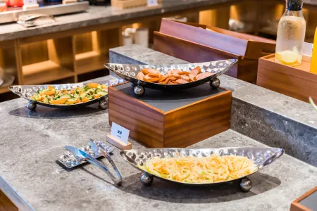 Homeinn Aifeel Hotel (Songyuan Guo'erluosi Avenue Railway Station)