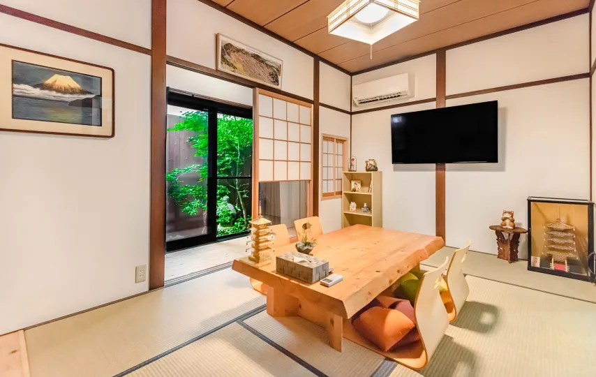 「桜の宿･赤金」 京都駅和風別荘