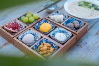 floral hotel Yichun and Jinyunshang mountain spring Jingshu Homestay - breakfast