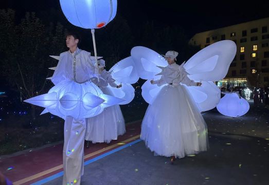 러충 호텔 객실 내부