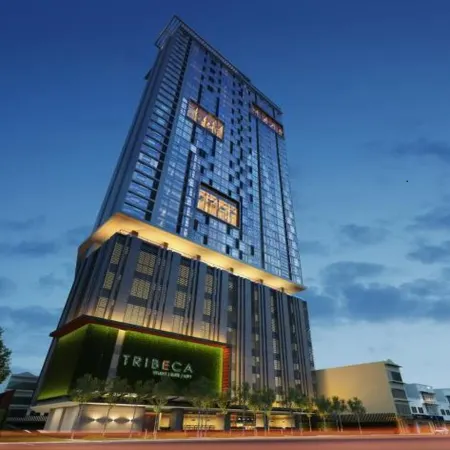 Tribeca Serviced Hotel by Millennium Отели рядом с достопримечательностью «Торговый центр Starhill Gallery»