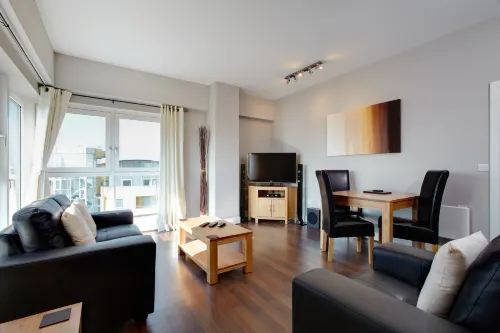 Viridian Apartments in Basingstoke Serviced Apartments - Skyline Plaza