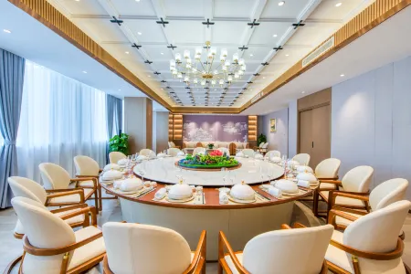 Wuxi Huayi Mingdu Hotel Отели рядом с достопримечательностью «HeZhenLiang Yu AoLinPiKe ChenLieGuan»