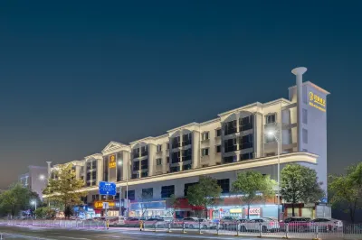 Junlan Hotel Hotels near Dayi Square
