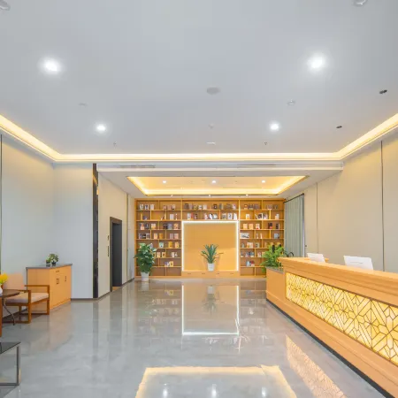 Grand Voyage Hotel