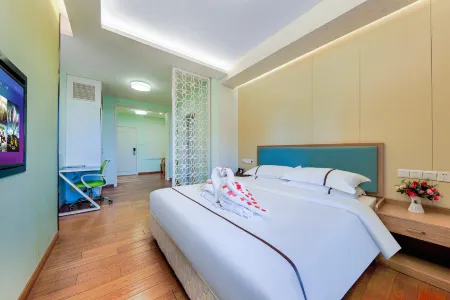 Pullaton Hotel (Heyuan Bavaria) Отели рядом с достопримечательностью «Spring Woods»