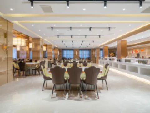 Grand Rezen Jiuzhaigou Resort Hotels in Jiuzhaigou