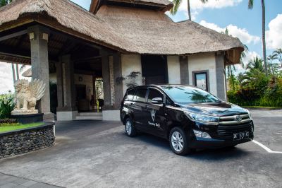 駐車場 ヴァイスロイバリの写真