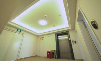 Zhejiang Business Hotel