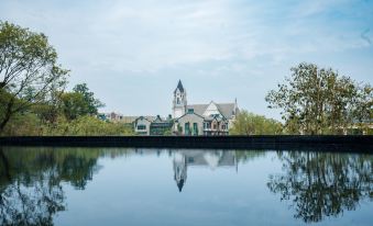Wuyi Huakaishengdu Hot Spring Resort Hotel