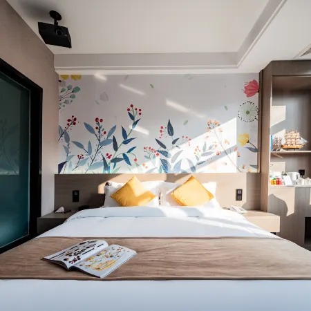 Huangchuan Zhongyuan Hotel