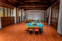 Tongren Zhongnanmen Ancient City·Fengyi Fanju - Family