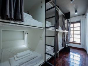 Elixir Hostel Bangkok