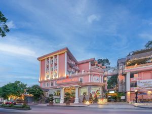 Khách sạn Bcons Hotel Bình Dương