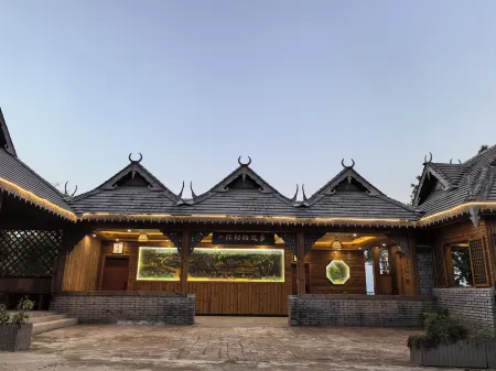 Lancang a tree story homestay Отели рядом с достопримечательностью «Cypress View Manor»