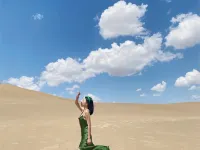敦煌鳴沙山星野沙漠露營星空民宿（鳴沙山月牙泉景區店） 敦煌酒店