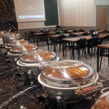 GriffinBay Hotel Отели рядом с достопримечательностью «Пляж Сонгдо»