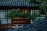 Floral Lux Hotel · Wuyuan Fan Chen Jia Song style Zen Designer Homestay
