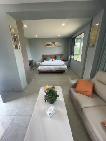 Yangyang Fish Farm Homestay Hotels near Shadow Church