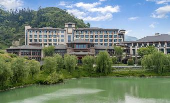 Baizhi Mountain Hotel