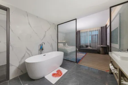 Aiqinhai Holiday Hotel