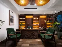 The Rainy Alley Hotels in Fuyang