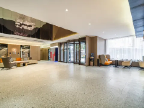 โรงแรมนานาชาติบอรแมน (พื้นที่ท่องเที่ยวเมืองโบราณคัชการ์) โรงแรมในคัชการ์